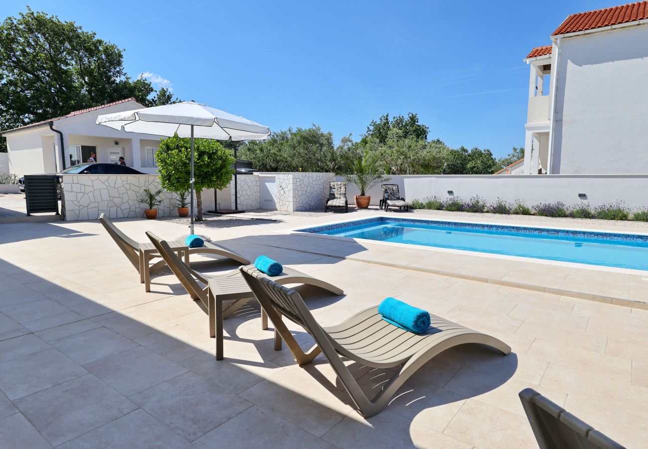 House in Vrsi - Holiday house Luca