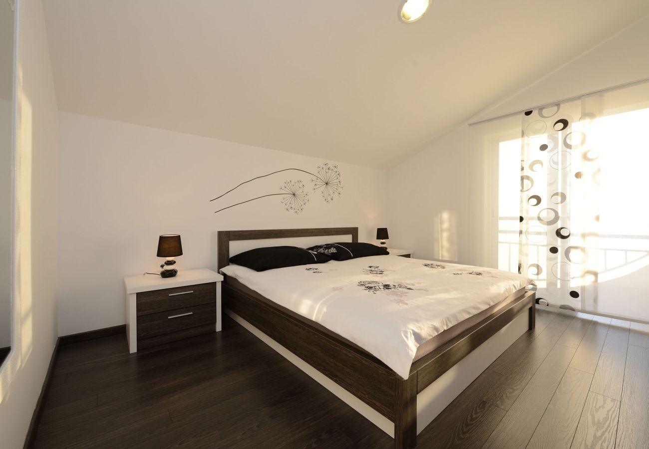 Apartment in Zadar - Marinko, No. 1