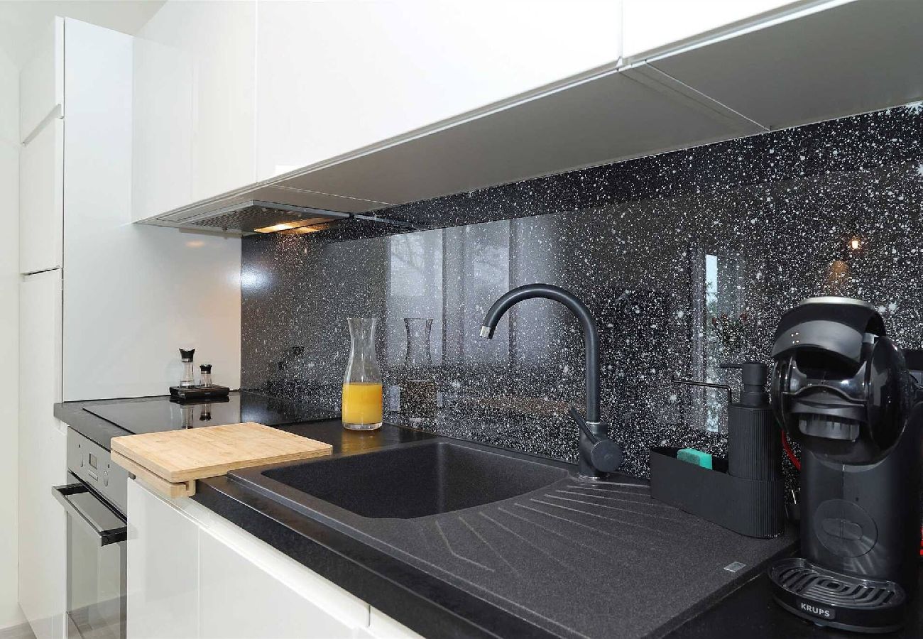 Apartment in Zadar - Majpruz no 2 mit terrasse Erdg.