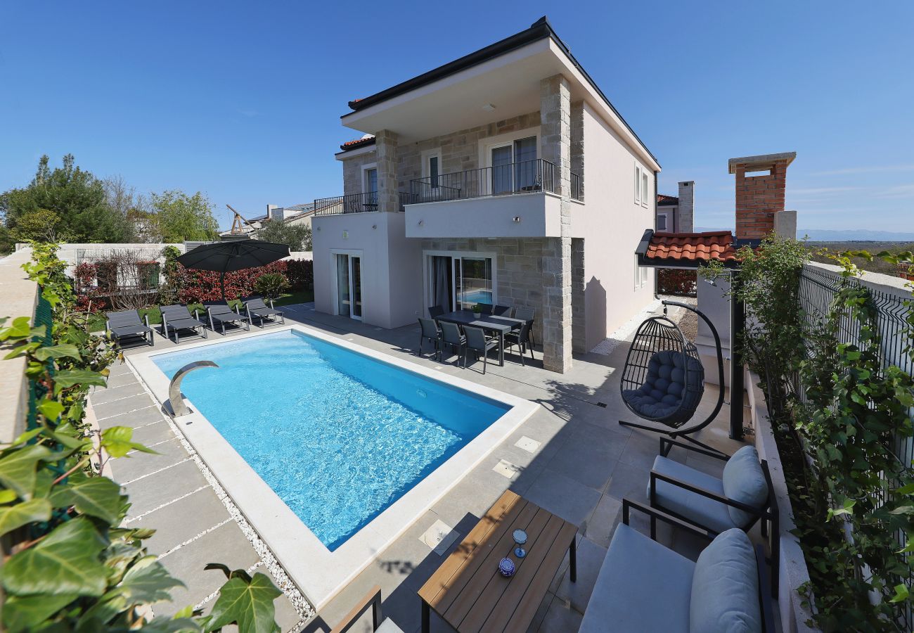 House in Zadar - Holiday Home Casa Coral with Heated Private Pool
