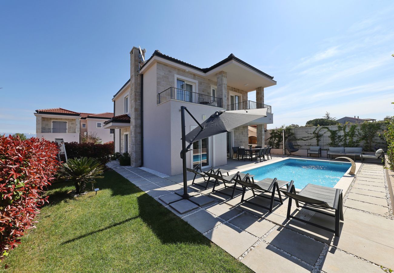 House in Zadar - Holiday Home Casa Coral with Heated Private Pool