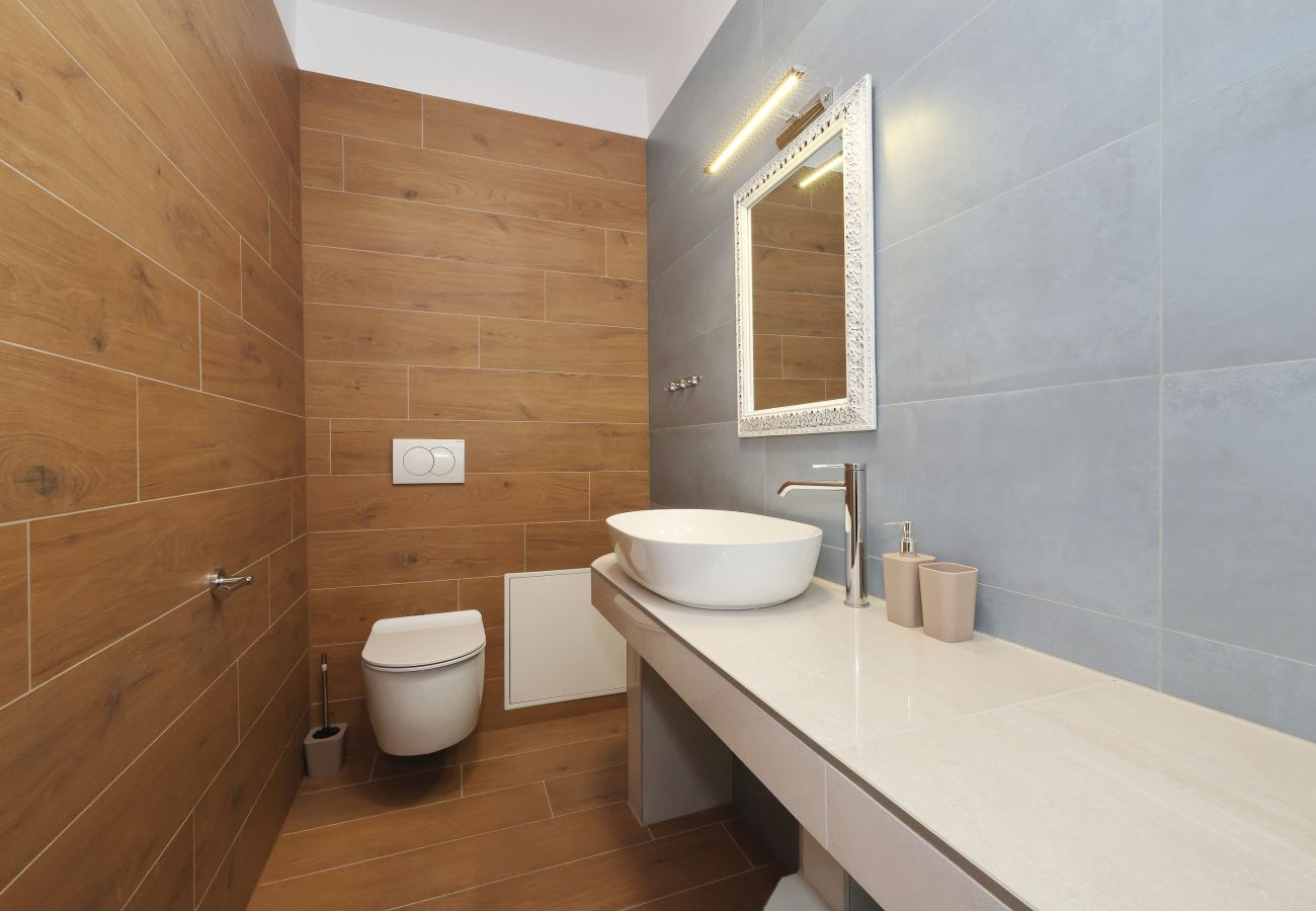 House in Zadar - Holiday Home Casa Coral with Heated Private Pool