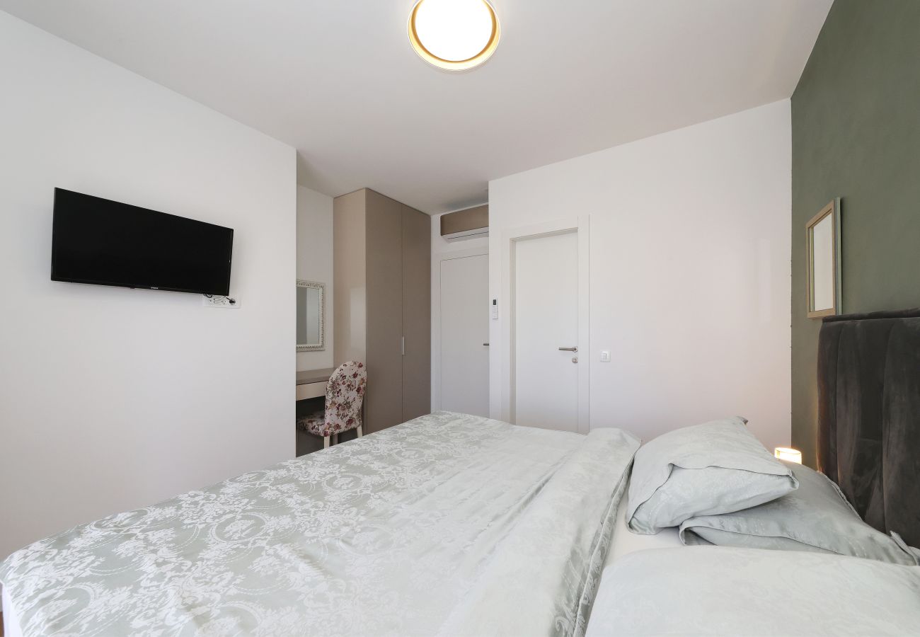 House in Zadar - Holiday Home Casa Coral with Heated Private Pool