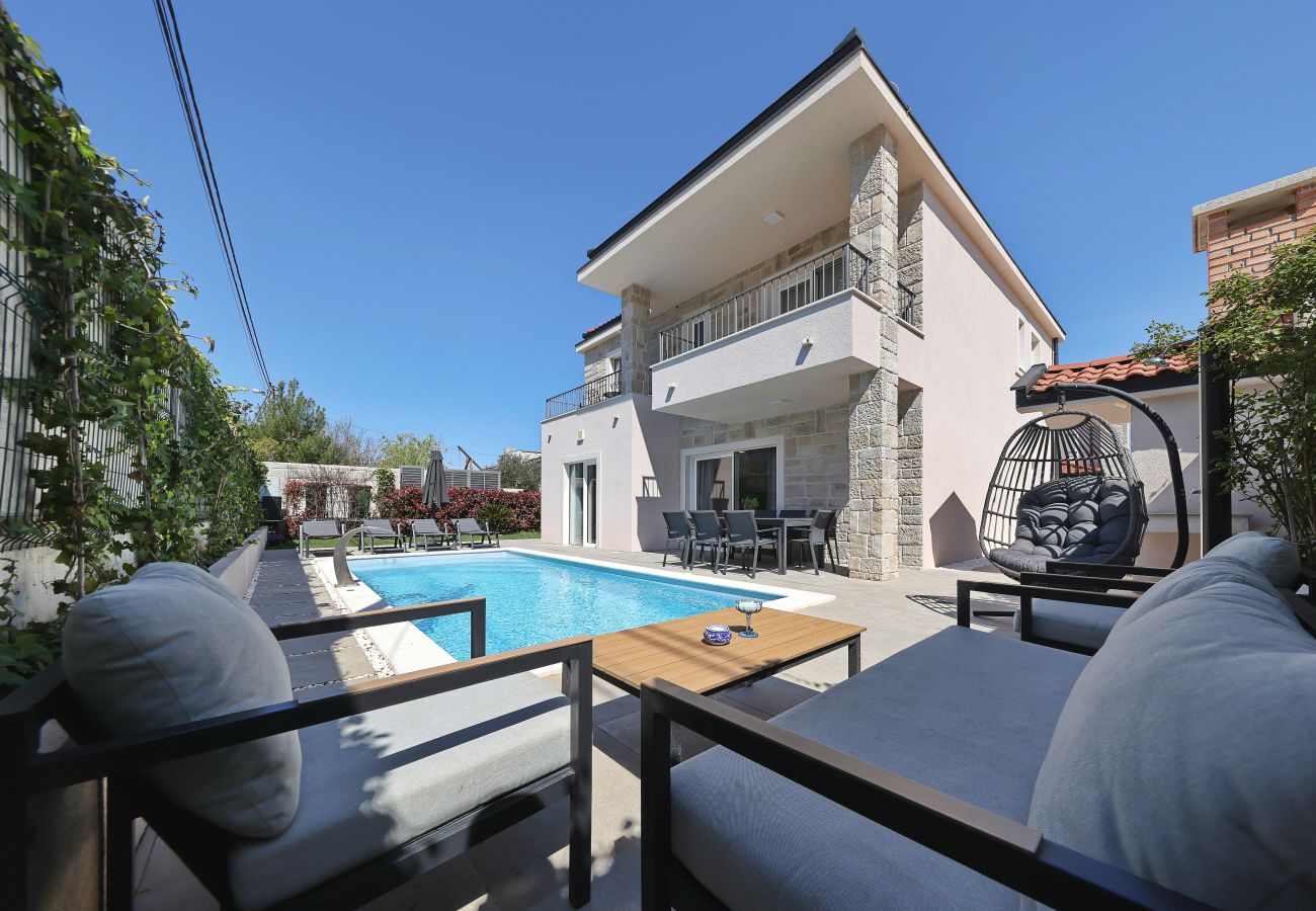 House in Zadar - Holiday Home Casa Coral with Heated Private Pool