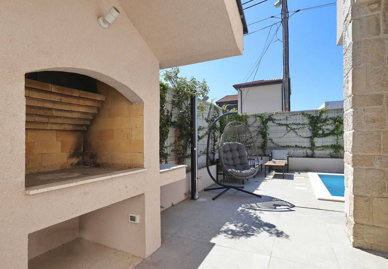 House in Zadar - Holiday Home Casa Coral with Heated Private Pool