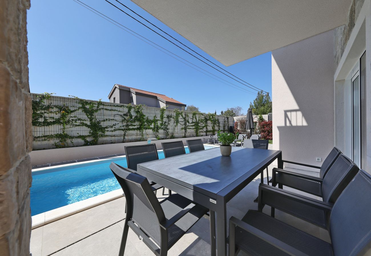 House in Zadar - Holiday Home Casa Coral with Heated Private Pool