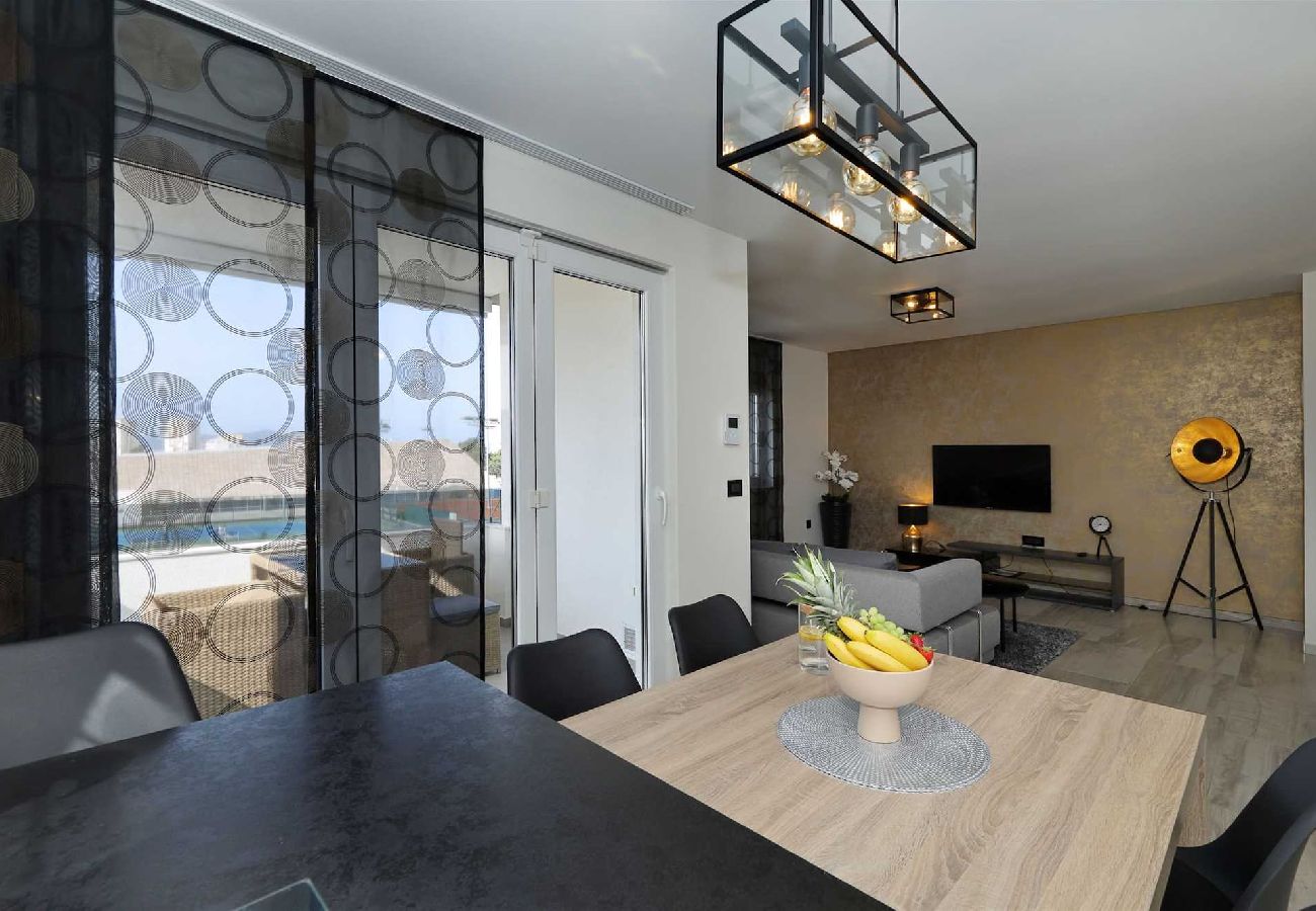 Apartment in Zadar - Apartment Luxury Apartment 4 with Balcony