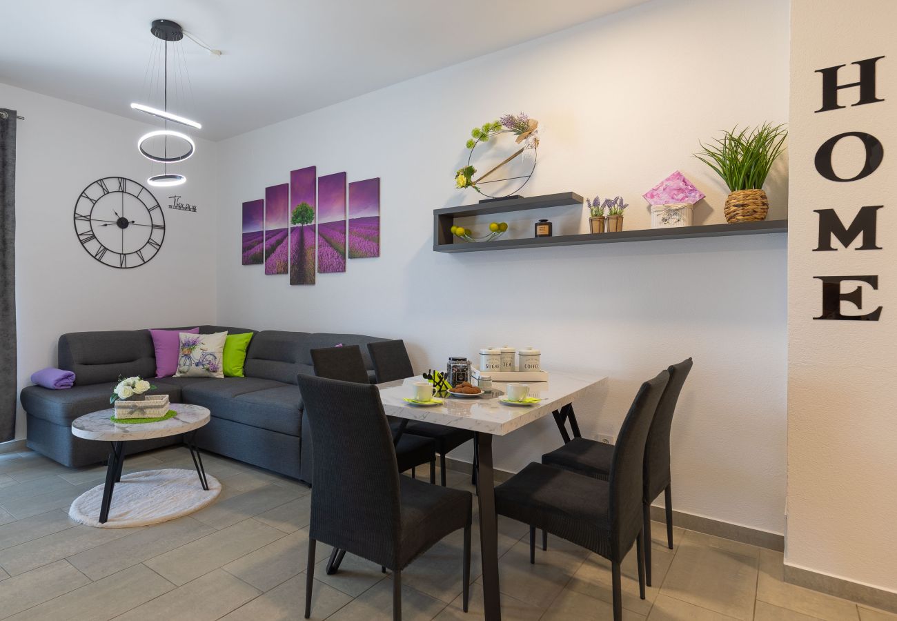 Apartment in Starigrad - Apartment Sea & Stone No.2 near the beach