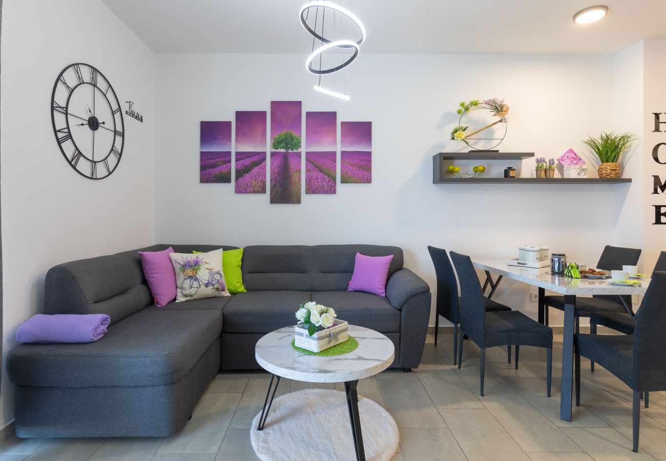 Apartment in Starigrad - Apartment Sea & Stone No.2 near the beach
