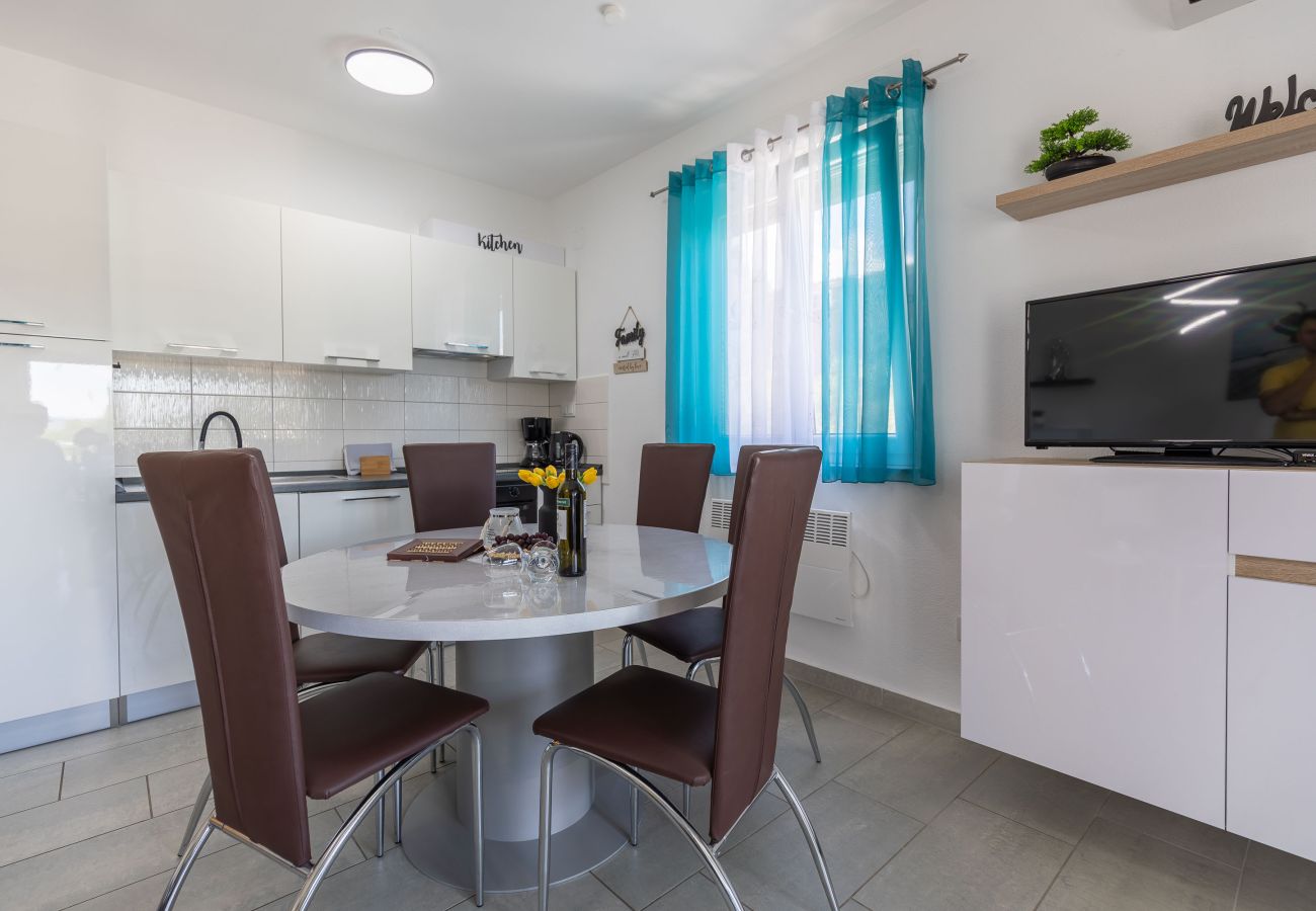 Apartment in Starigrad - Apartment Sea & Stone No.3 with balcony