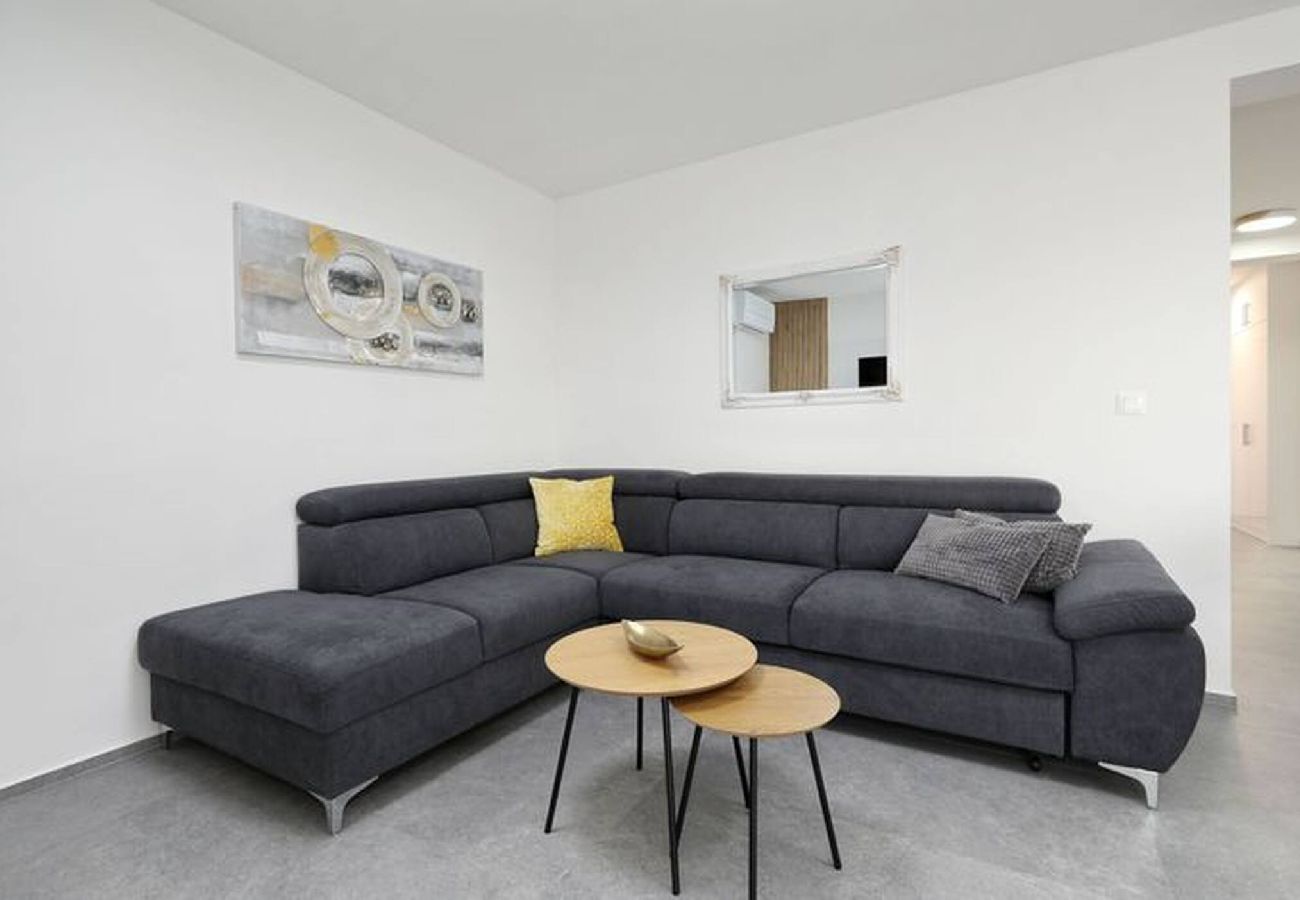 Apartment in Vir - Cicak, No.2