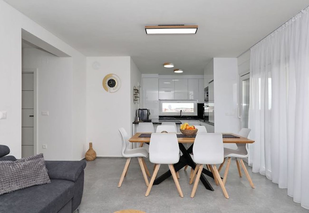 Apartment in Vir - Cicak, No.2