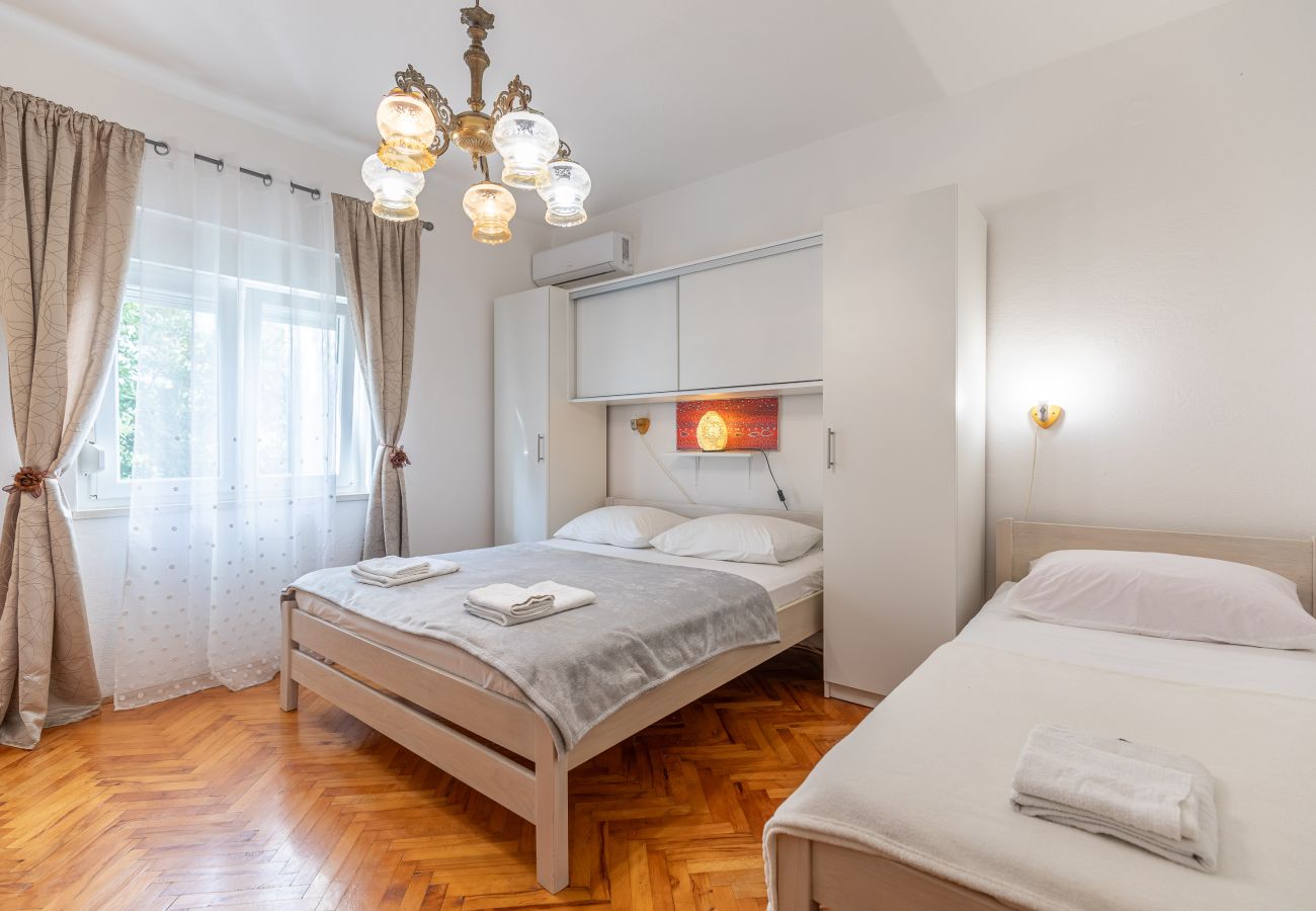 Rent by room in Starigrad - Tinka, Zimmer No 3