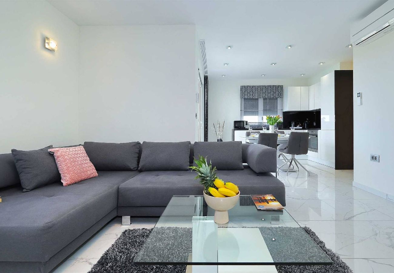 Apartment in Zadar - Penthouse 5 with Whirlpool and Sea View