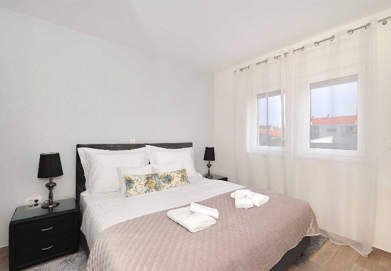 Apartment in Zadar - Penthouse 5 with Whirlpool and Sea View