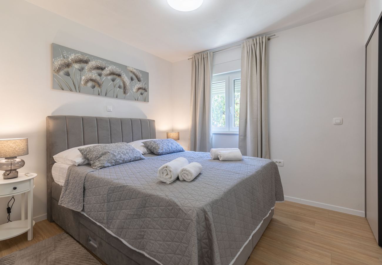 Apartment in Zadar - Klanac No 1