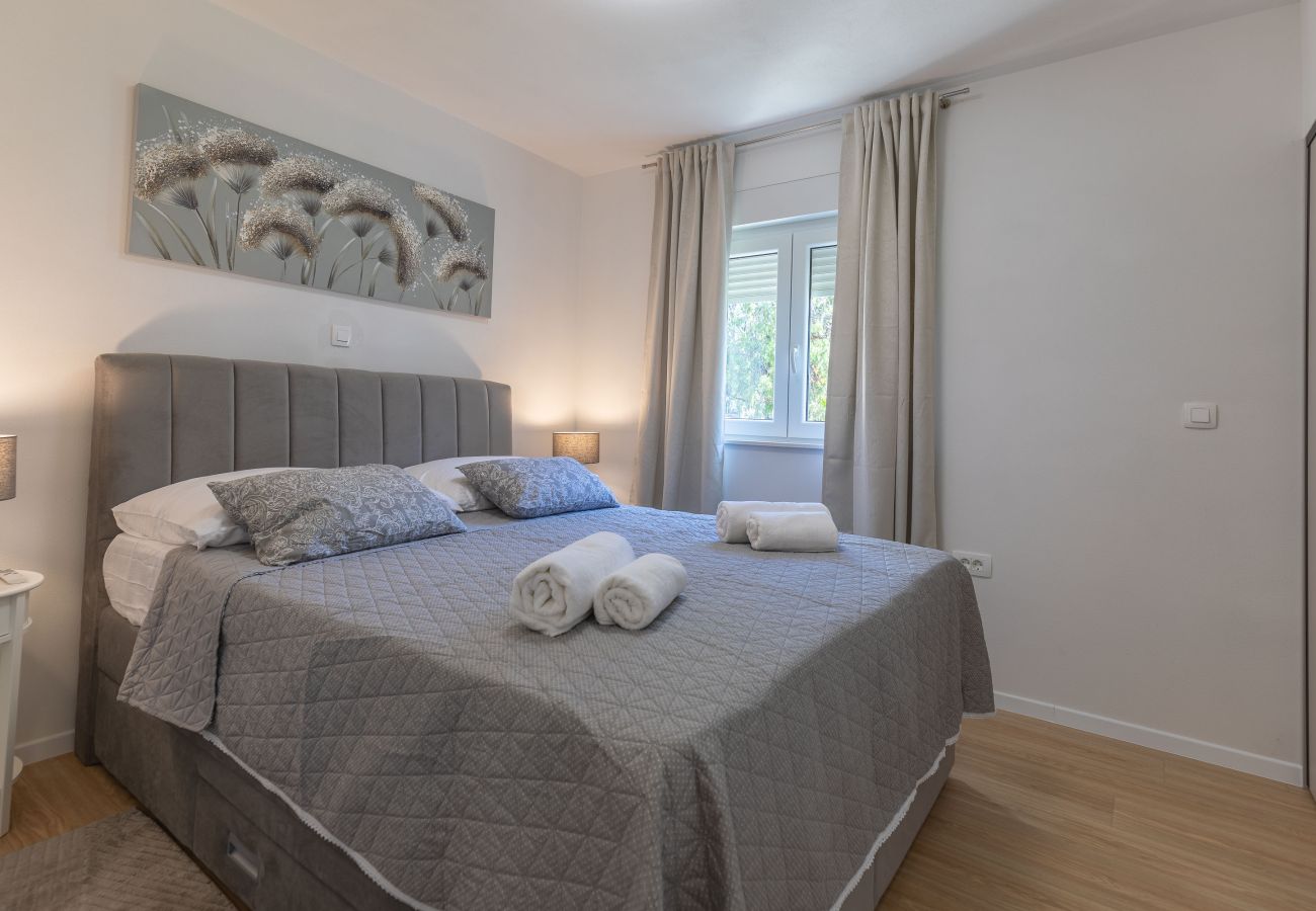 Apartment in Zadar - Klanac No 1