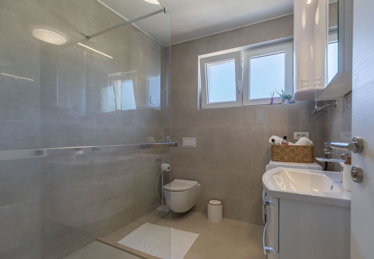 Apartment in Zadar - Klanac No 2