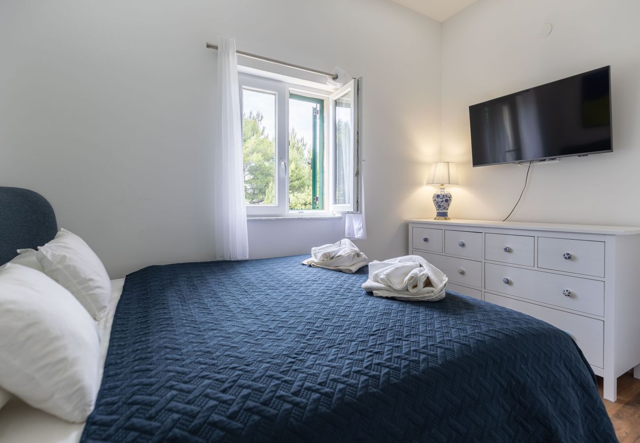 House in Vir - Holiday Home Artano with Private Pool