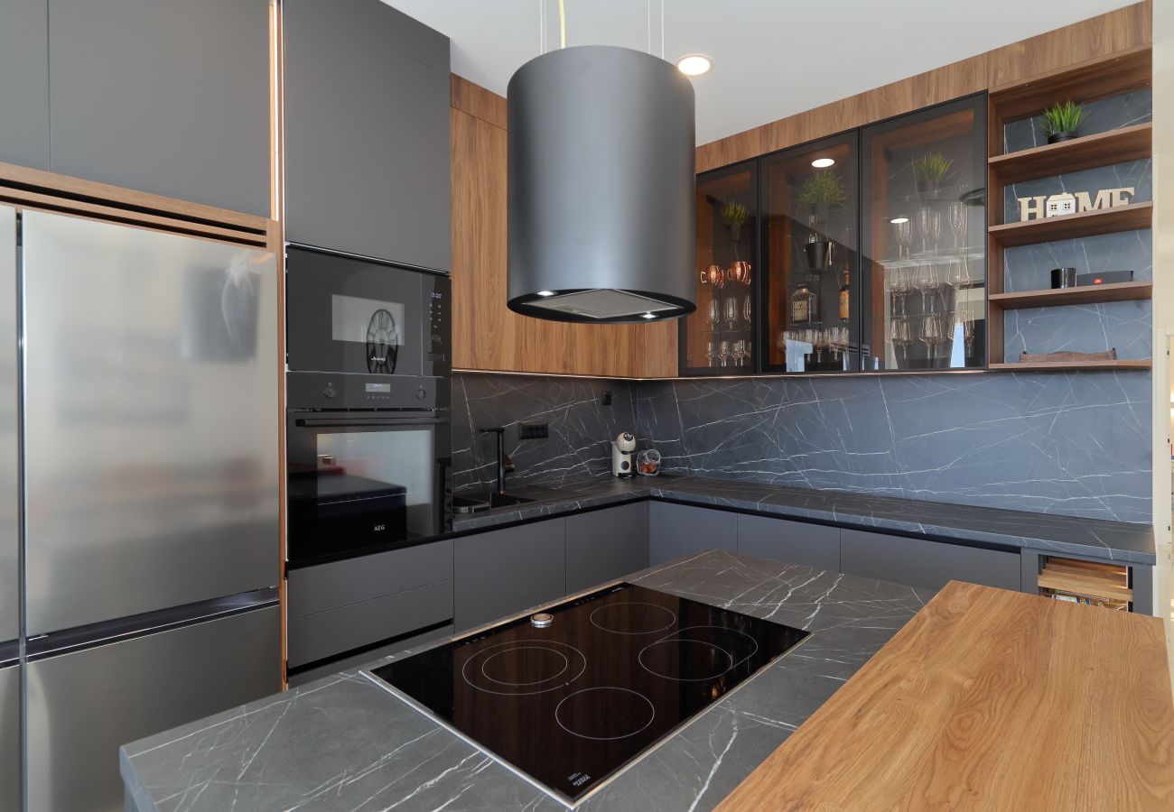 Apartment in Rovanjska - Bay view mit Pool & Meerblick