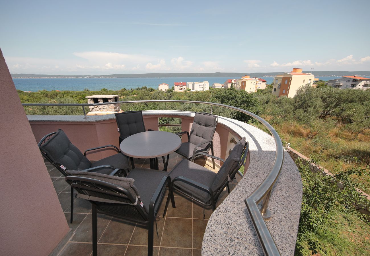 Apartment in Dobropoljana - Apartment -Grosses FamilienapartmentLuma