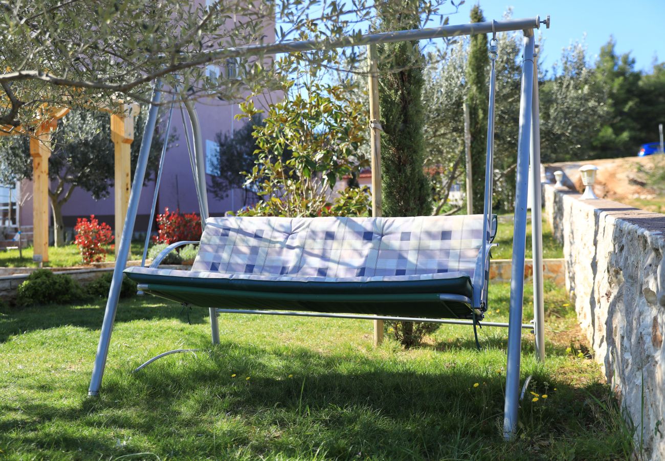 Apartment in Dobropoljana - Apartment -Grosses FamilienapartmentLuma