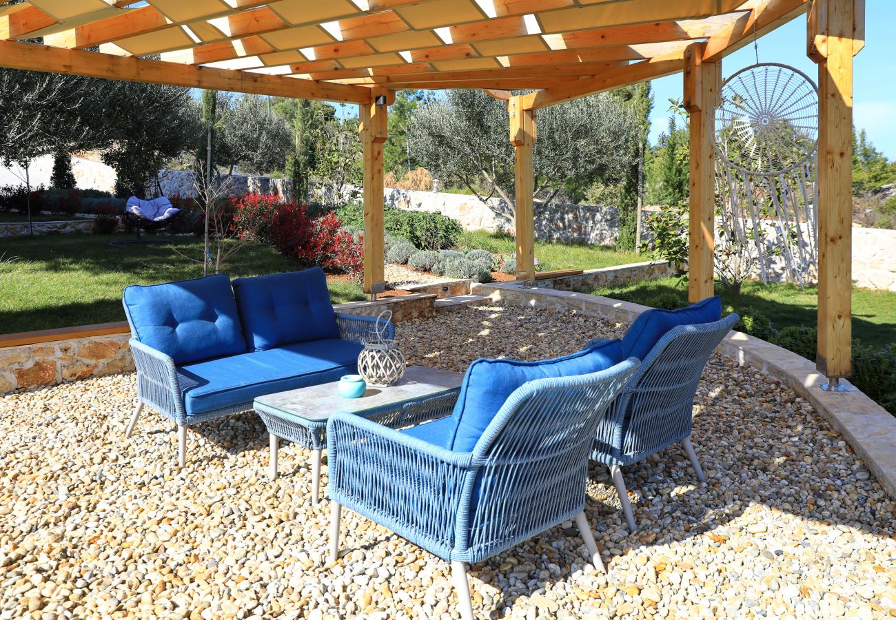 Apartment in Dobropoljana - Apartment -Grosses FamilienapartmentLuma