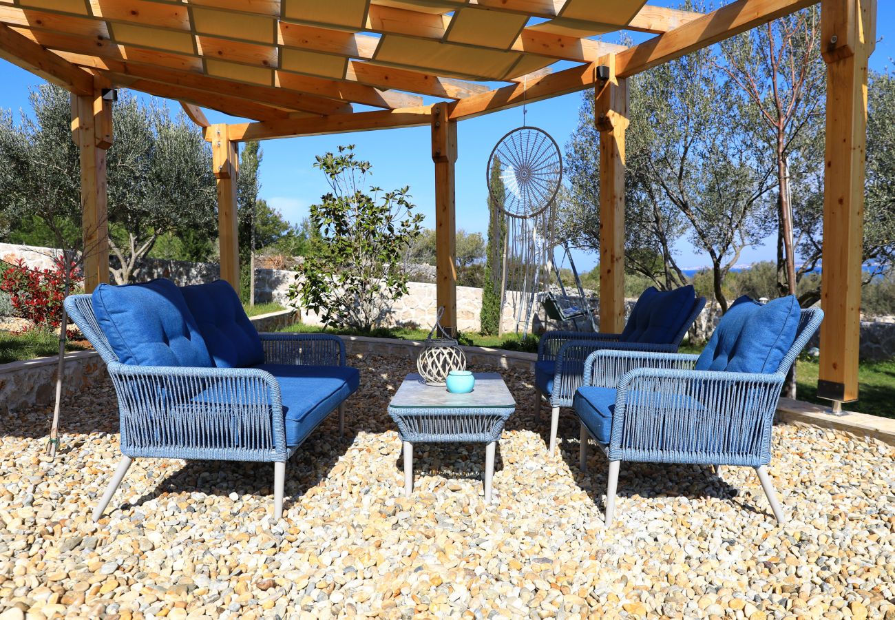 Apartment in Dobropoljana - Apartment -Grosses FamilienapartmentLuma