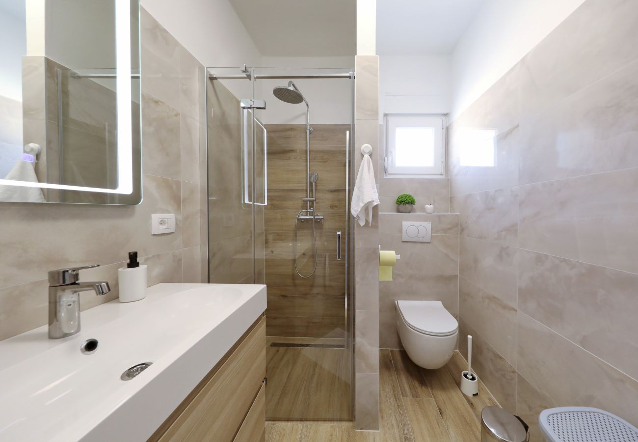 House in Maslenica - Maslenica Maslenica,Ferienhaus für Familien mit Po