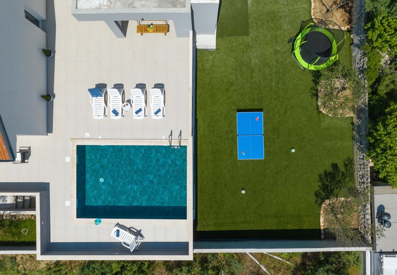 House in Maslenica - Maslenica Maslenica,Ferienhaus für Familien mit Po