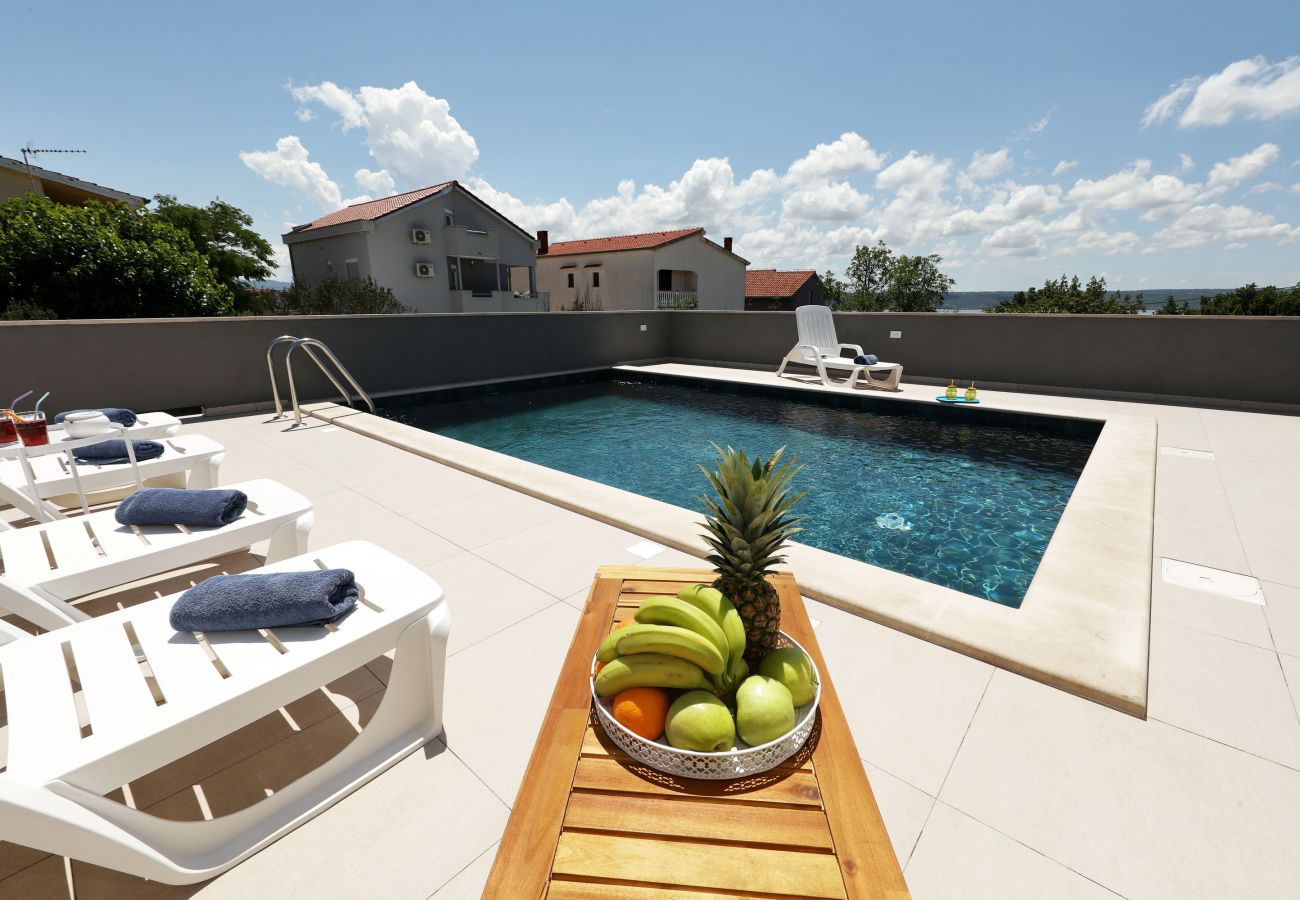 House in Maslenica - Maslenica Maslenica,Ferienhaus für Familien mit Po