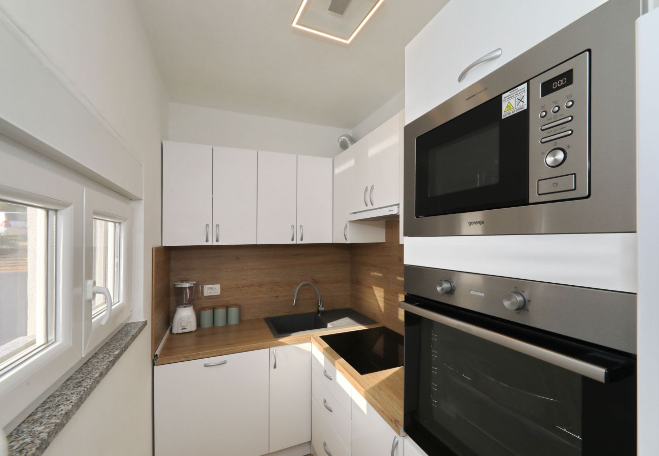House in Maslenica - Holiday Home Maslenica with Heated Private Pool