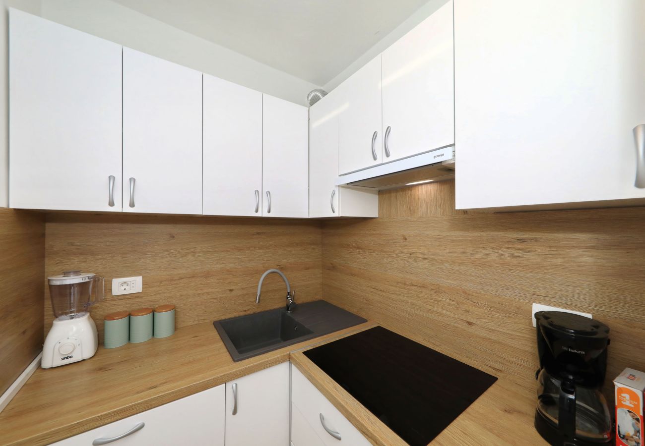 House in Maslenica - Holiday Home Maslenica with Heated Private Pool