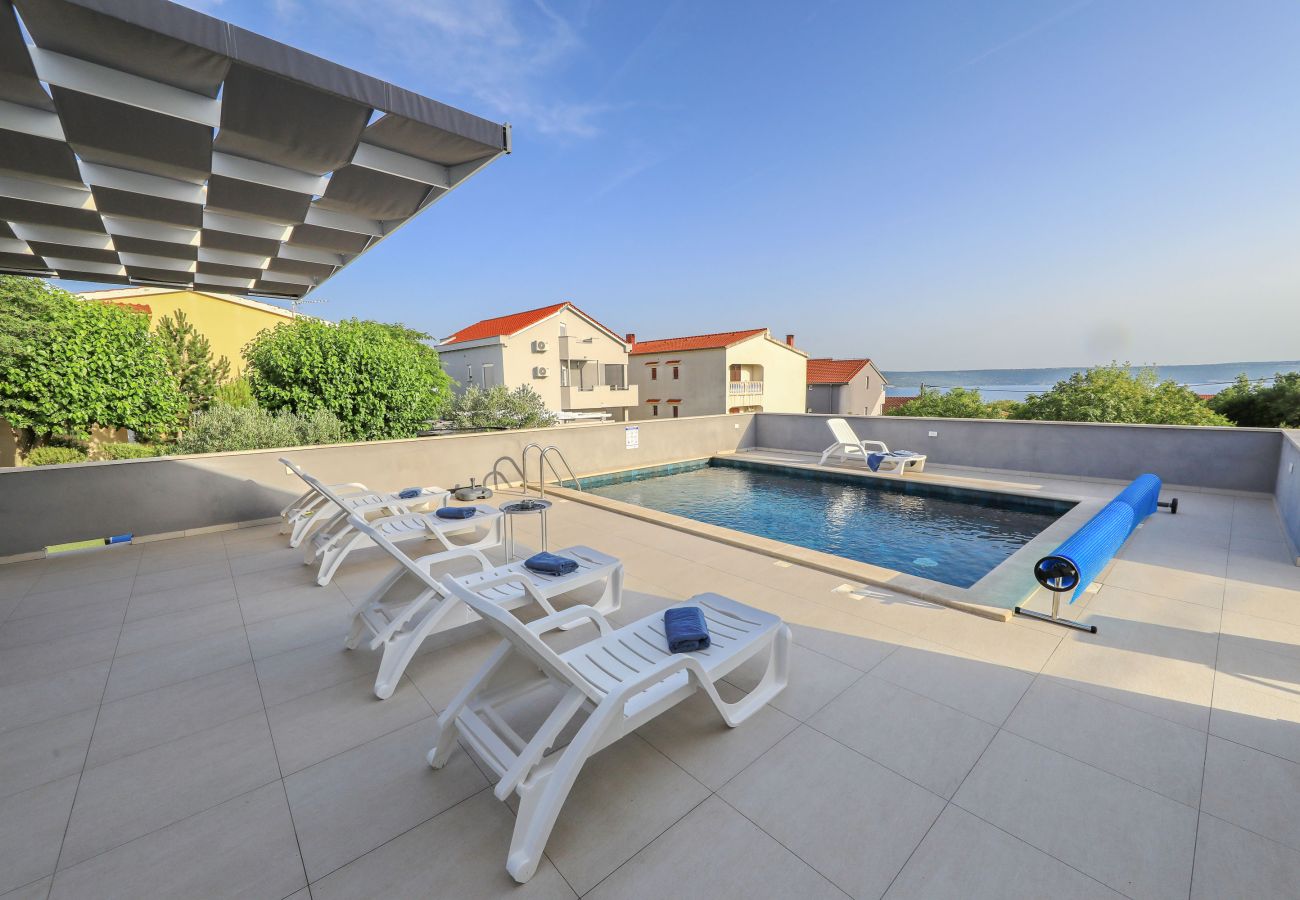 House in Maslenica - Holiday Home Maslenica with Heated Private Pool