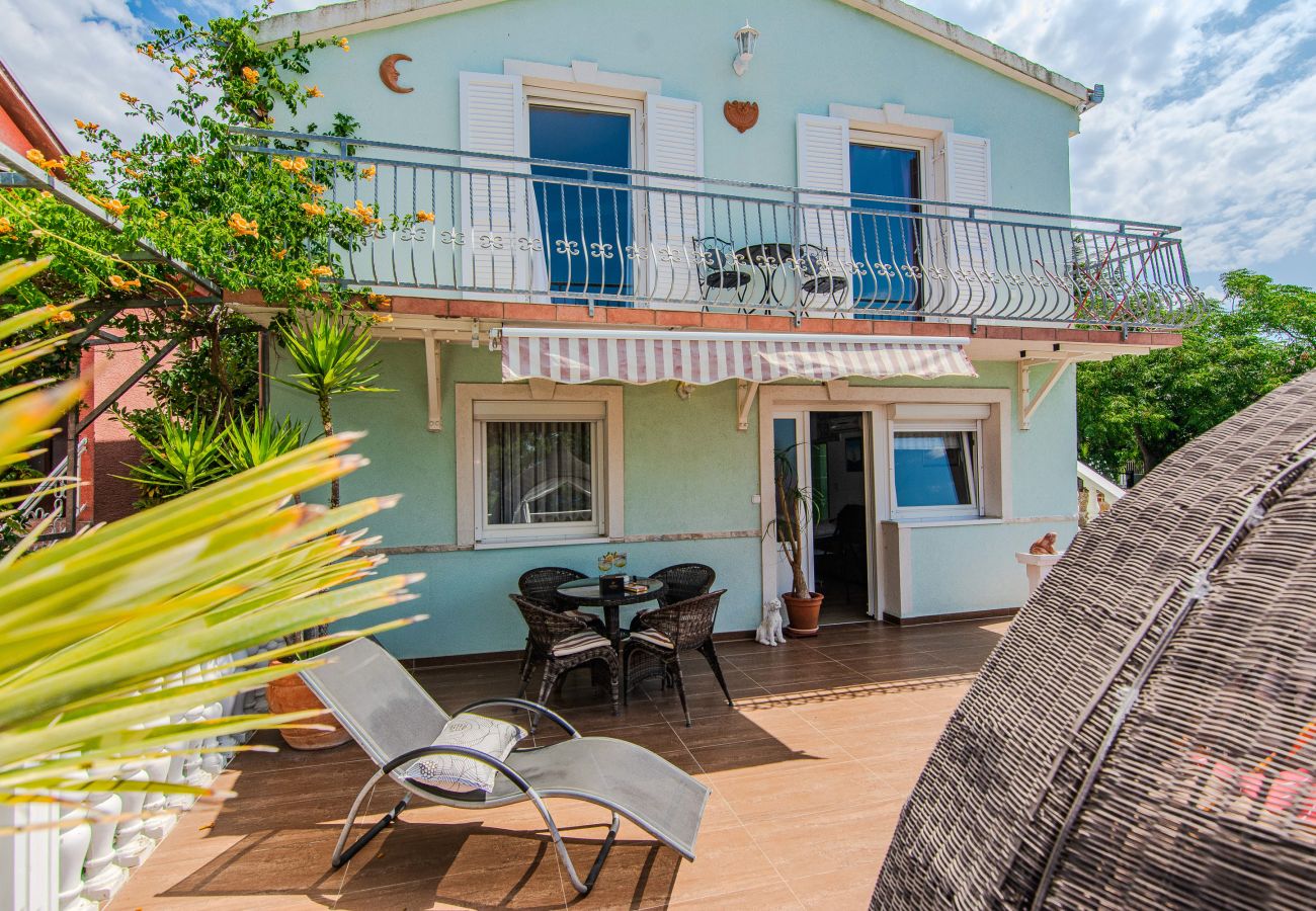 House in Maslenica - Gordana