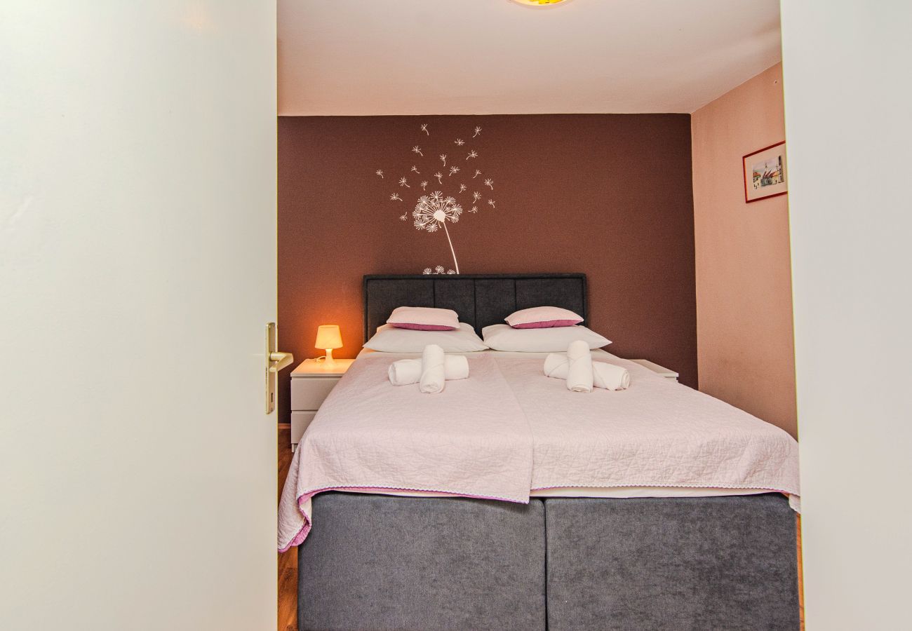 House in Maslenica - Gordana