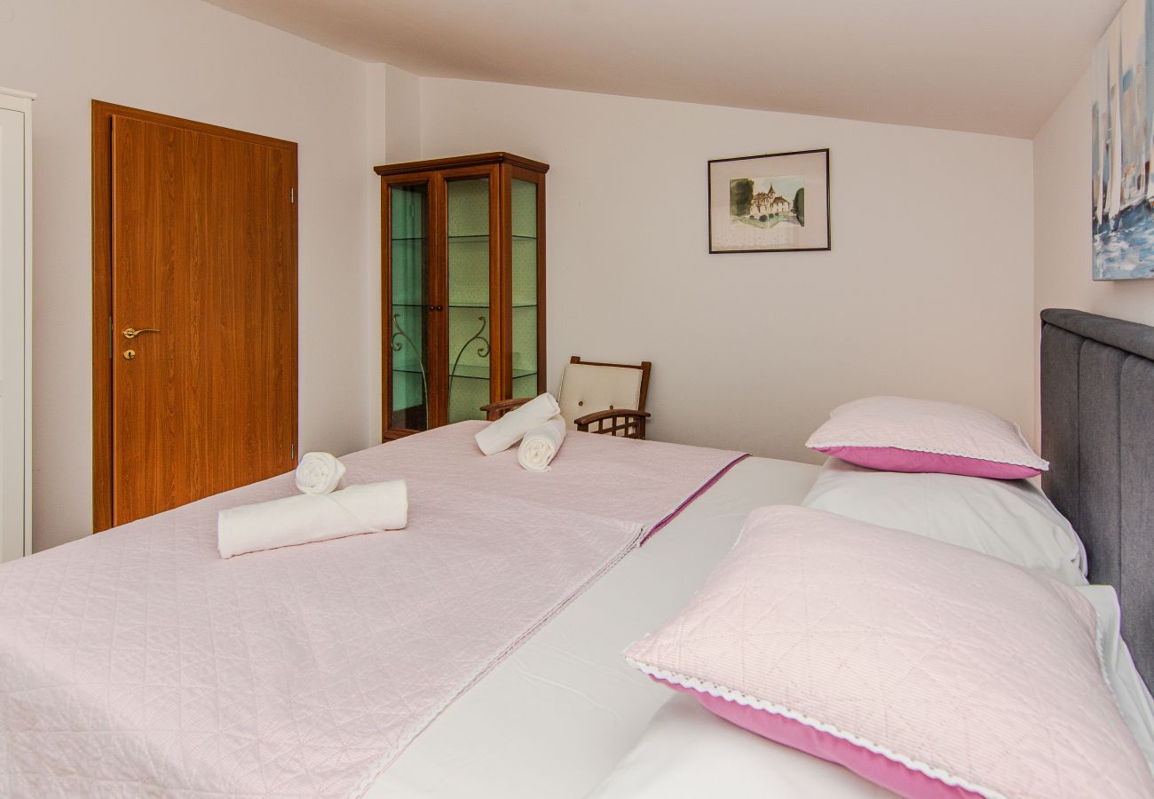 House in Maslenica - Gordana