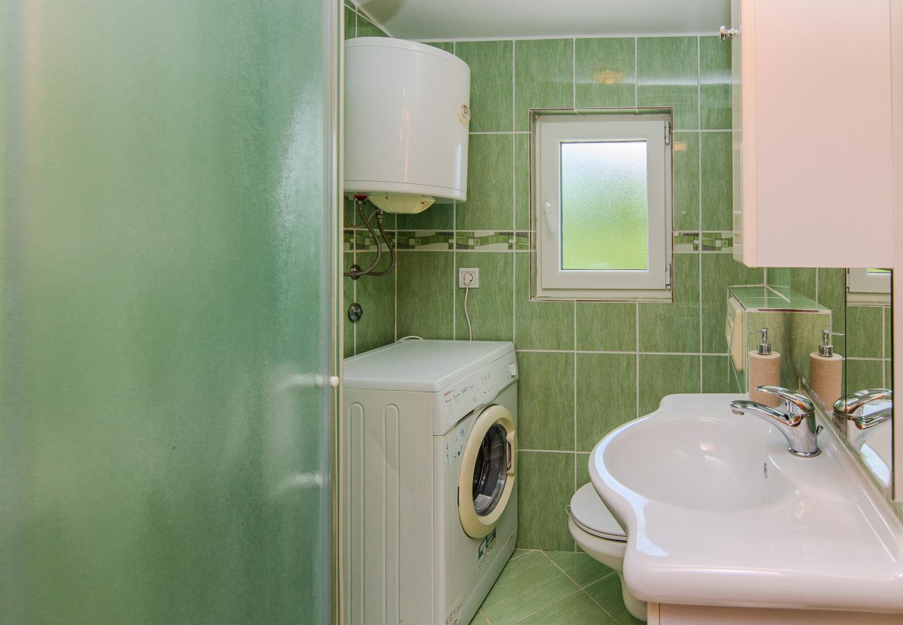 House in Maslenica - Gordana