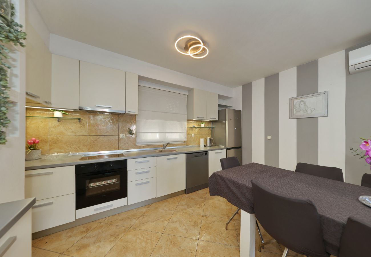 Ferienwohnung in Zadar - Anita