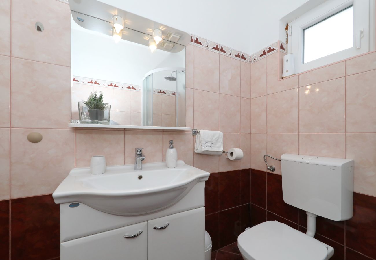 Ferienwohnung in Rovanjska - Marina, No. 2