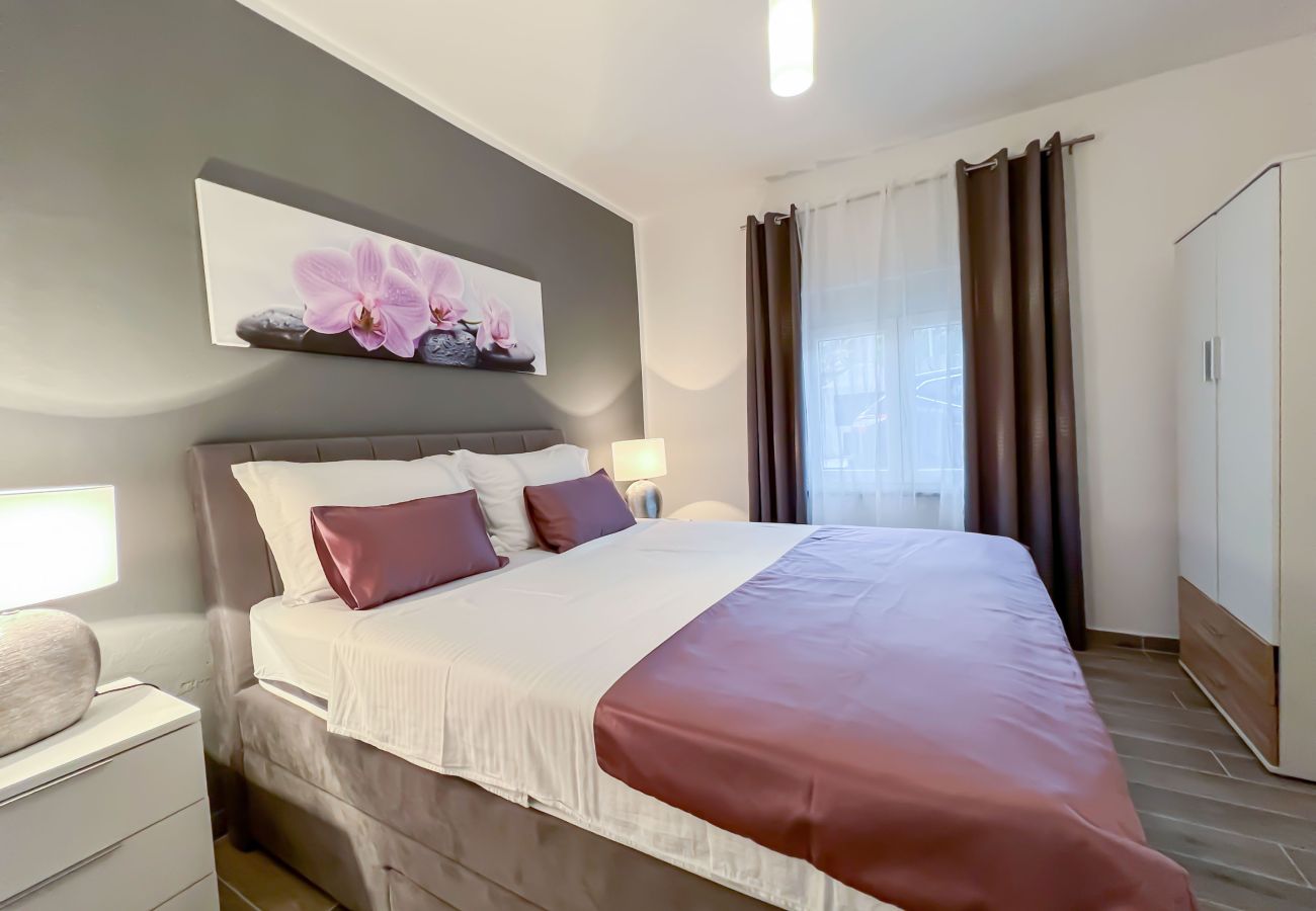 Ferienwohnung in Rovanjska - Marina, No. 2