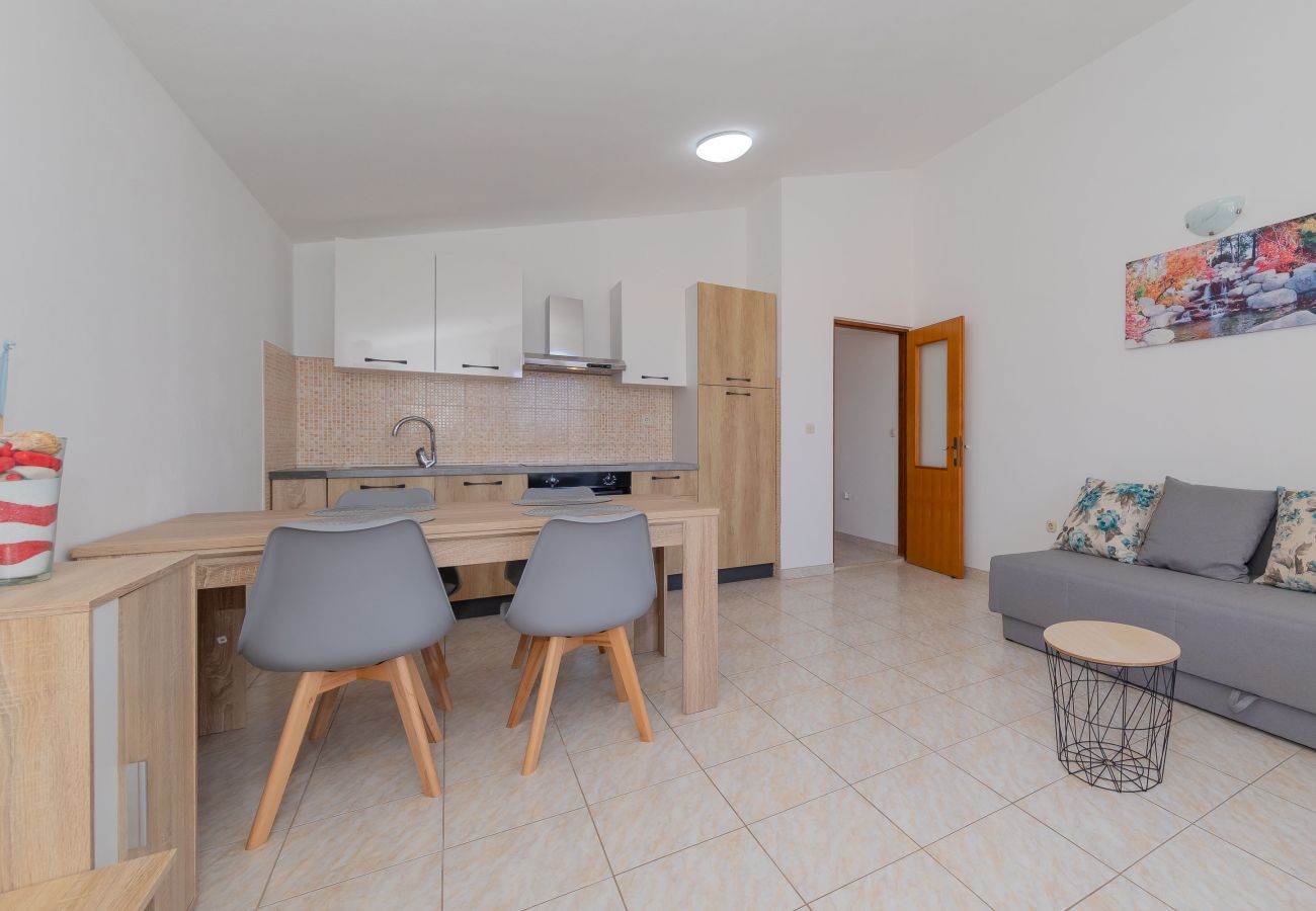 Ferienwohnung in Vrsi - Perinic, No. 2