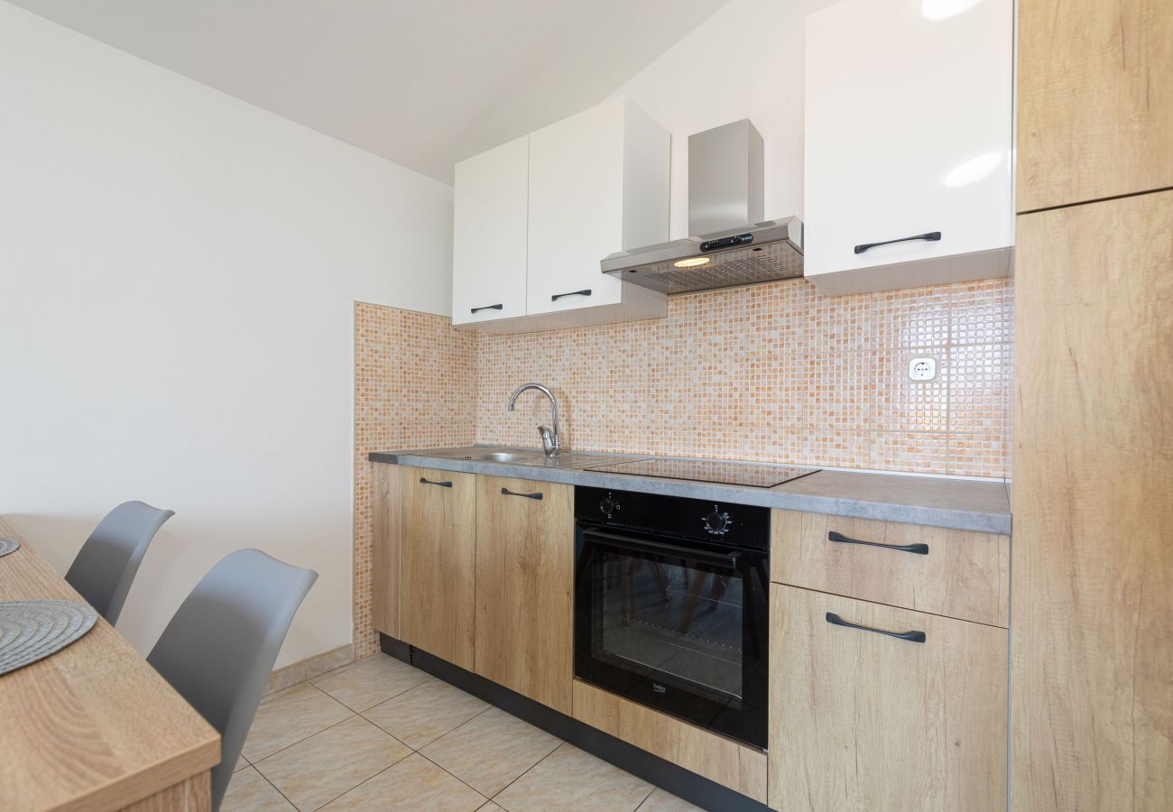 Ferienwohnung in Vrsi - Perinic, No. 2