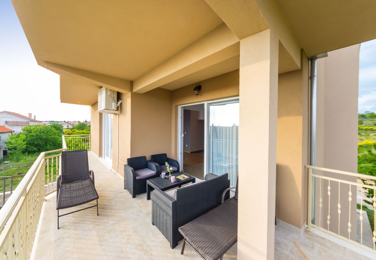 Ferienwohnung in Zadar - Ferienwohnung Goga 1 mit Gemeinschaftspool