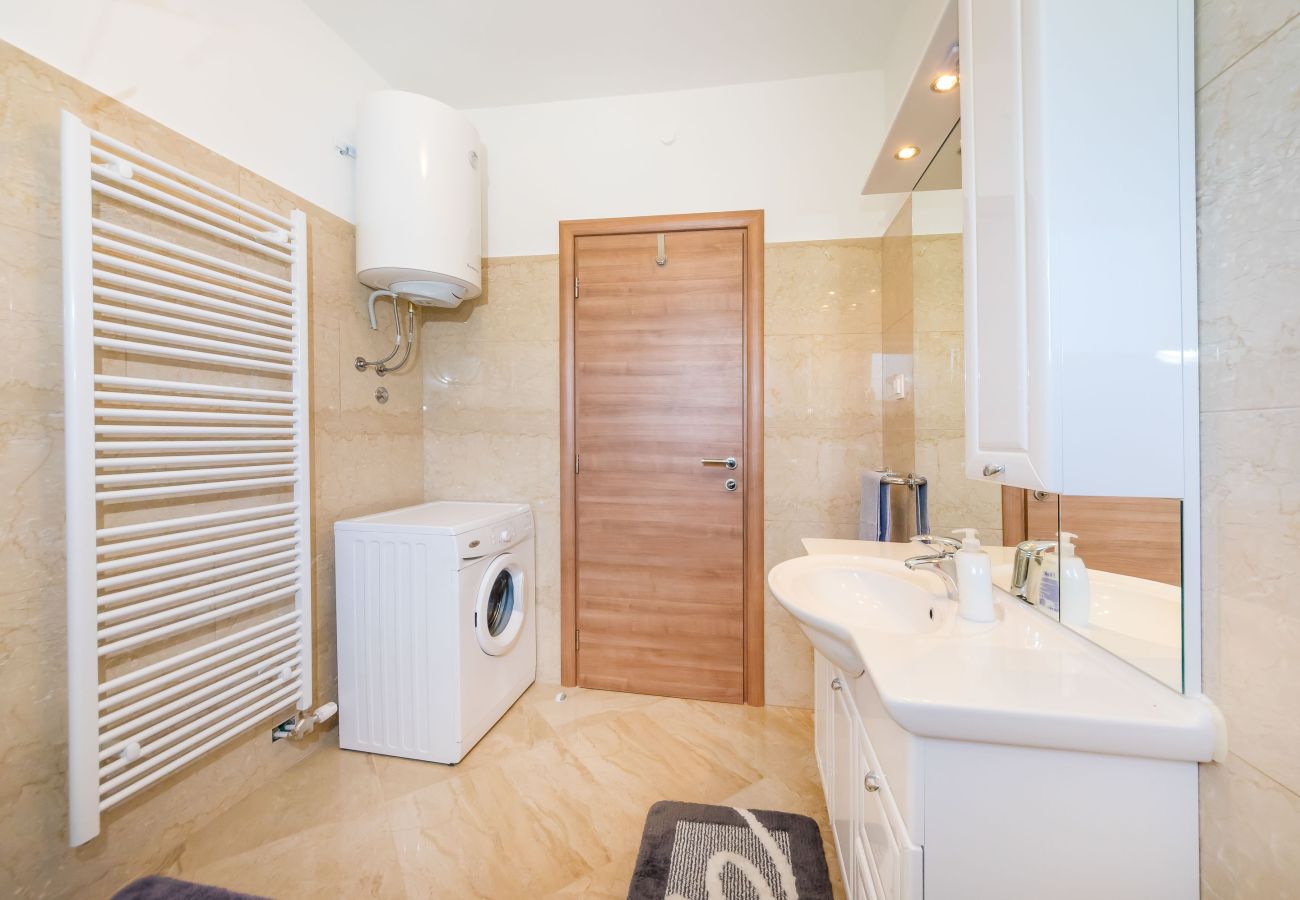 Ferienwohnung in Zadar - Ferienwohnung Goga 1 mit Gemeinschaftspool