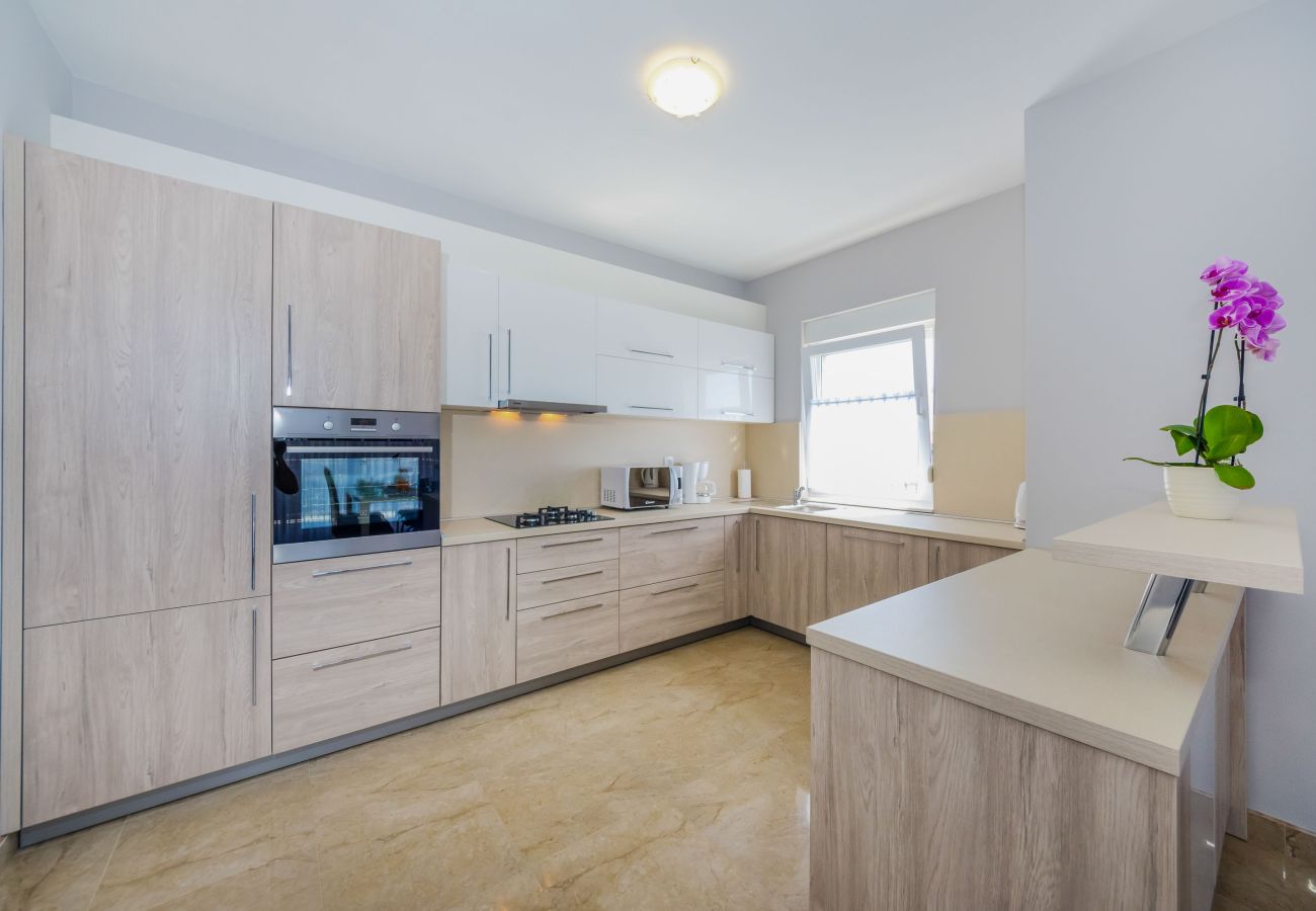 Ferienwohnung in Zadar - Ferienwohnung Goga 1 mit Gemeinschaftspool