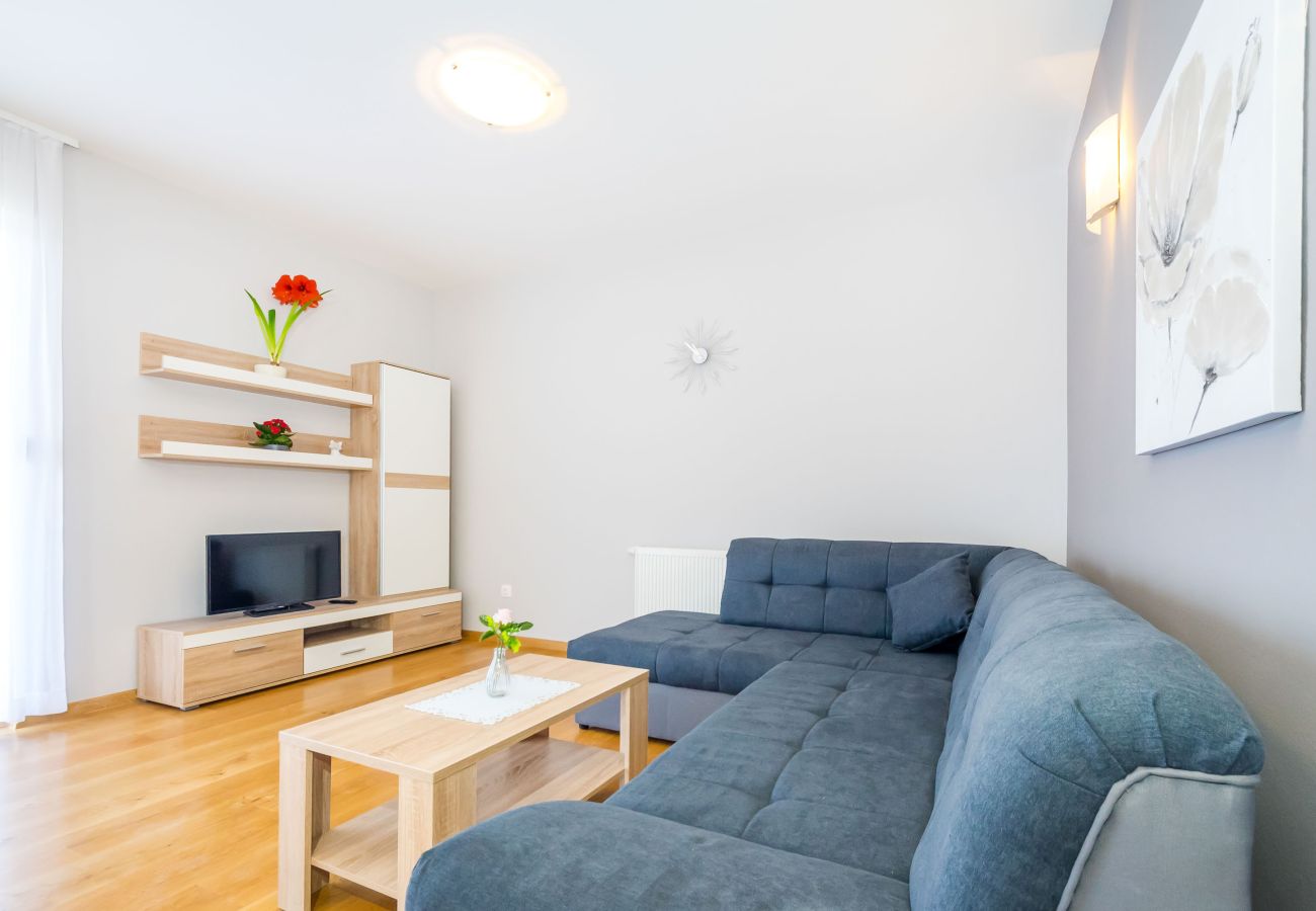Ferienwohnung in Zadar - Ferienwohnung Goga 1 mit Gemeinschaftspool