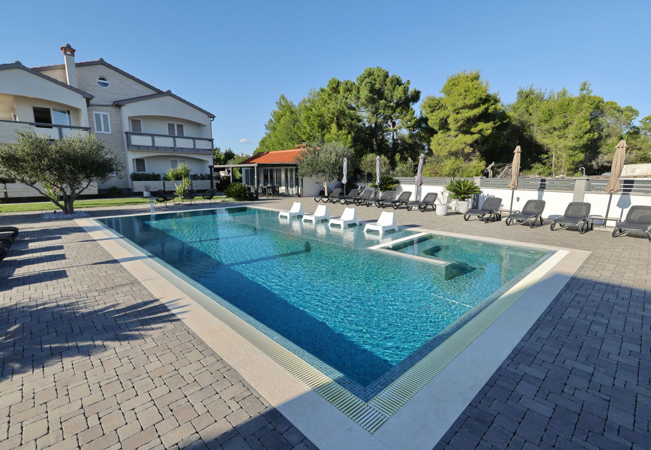 Ferienwohnung in Vir - Suva Punta No.2