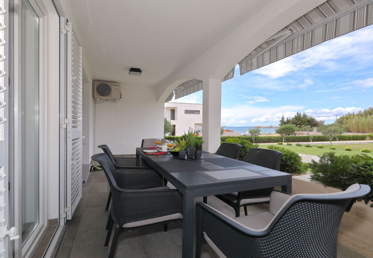 Ferienwohnung in Vir - Ferienwohnung Suva Punta 3 direkt am Meer