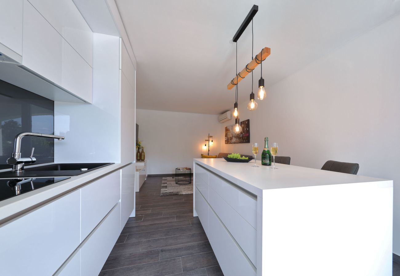 Ferienwohnung in Vir - Ferienwohnung Suva Punta 1 direkt am Meer